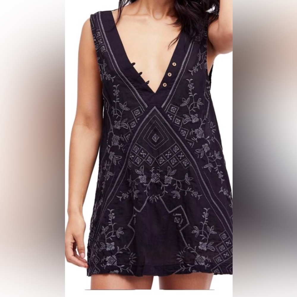 Free people Sweetest Shifty Slip size S. Black with charcoal stitching